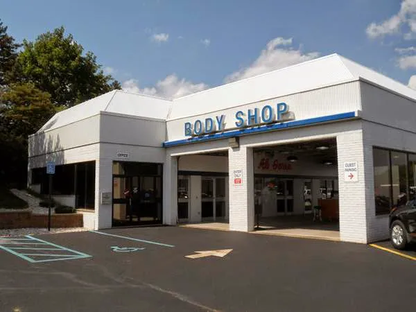 Al Serra Body Shop 8