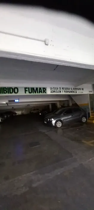 Garage 1