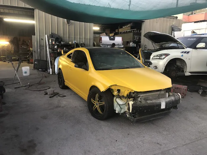 Automotriz Sonorense Body Shop 7