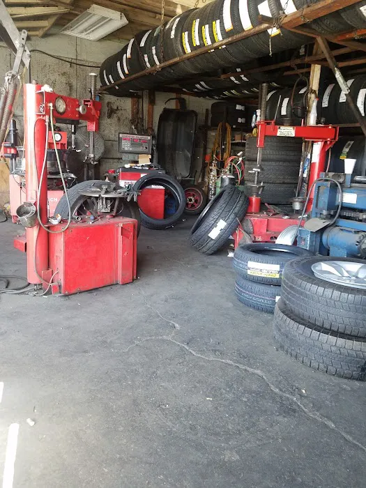 Diaz Tire Shop 4