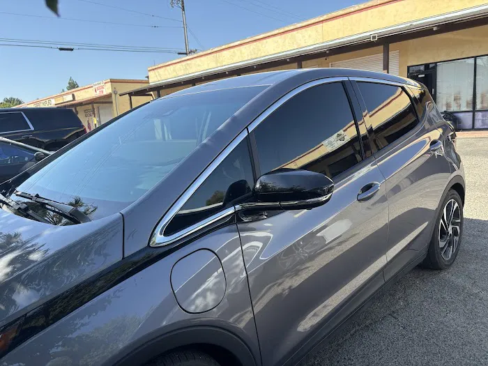 Diamond Auto Tint 9