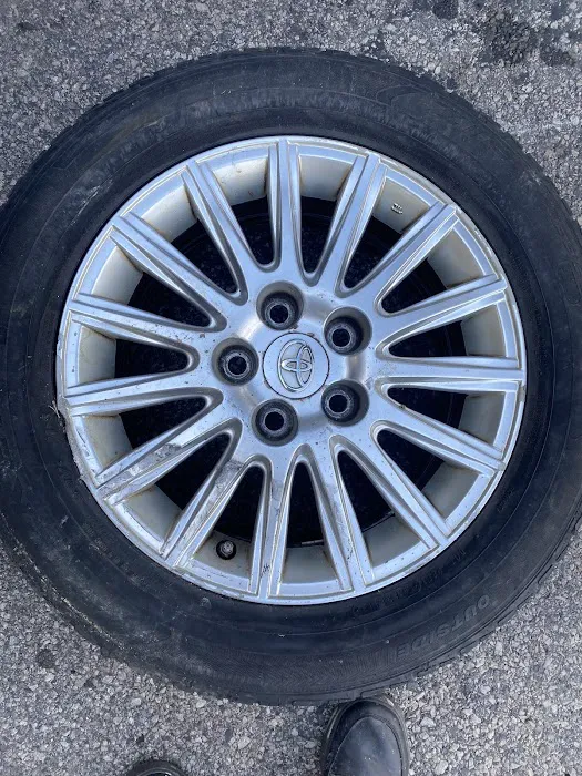 J&J tires shop 7