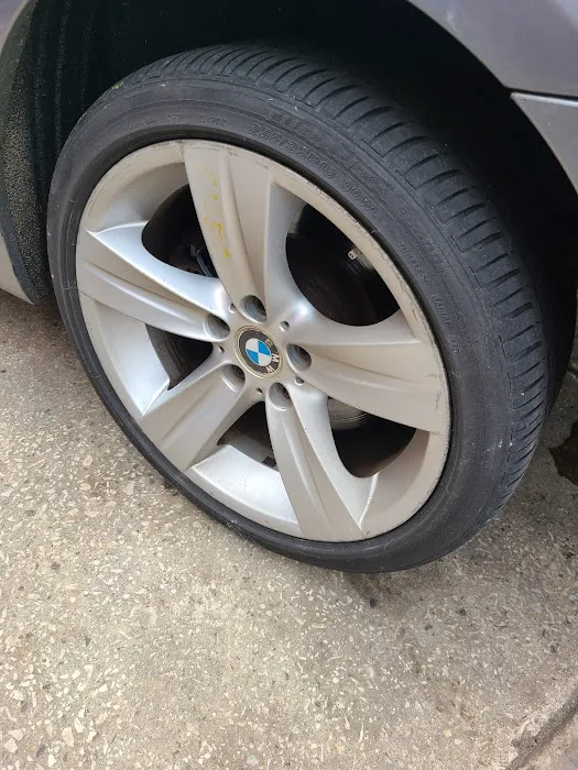 J&J tires shop 1