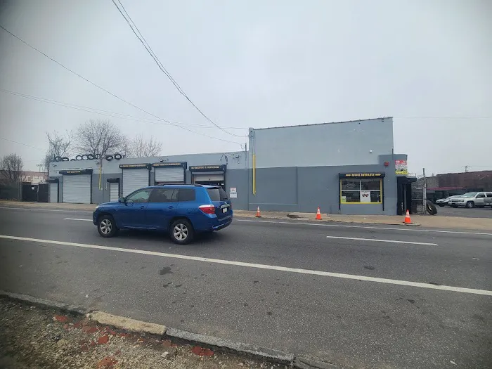DG 5th Street Auto Service Center 5