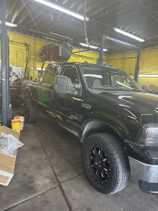DG 5th Street Auto Service Center 1