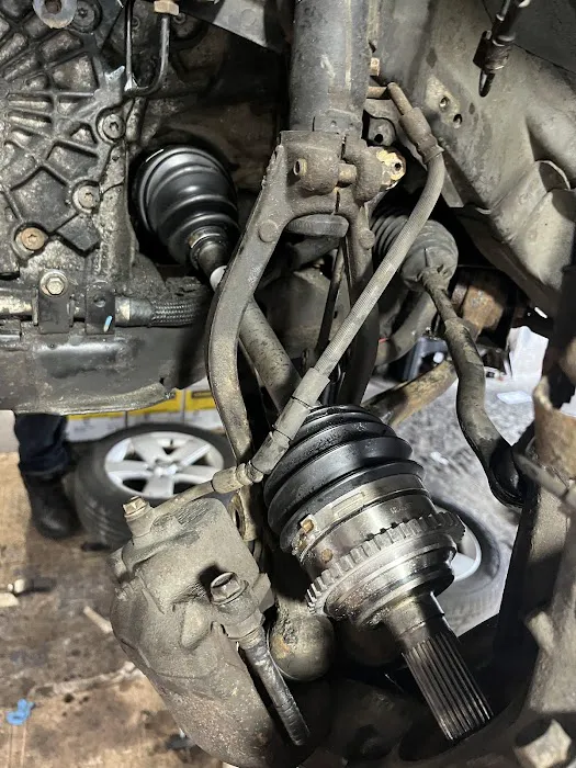 HK Auto Repair Inc 4