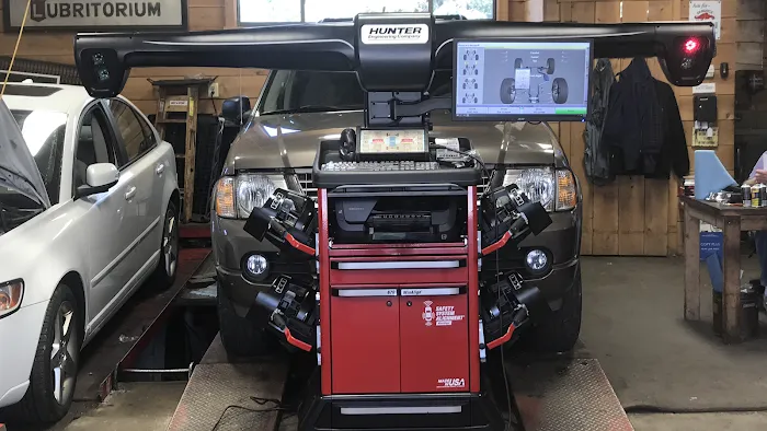 Bala Cynwyd Auto Repair. Service & Alignments 4