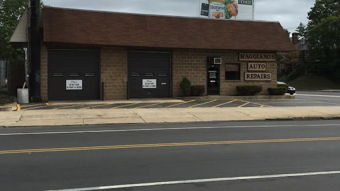Maggiano's Auto Repairs 0