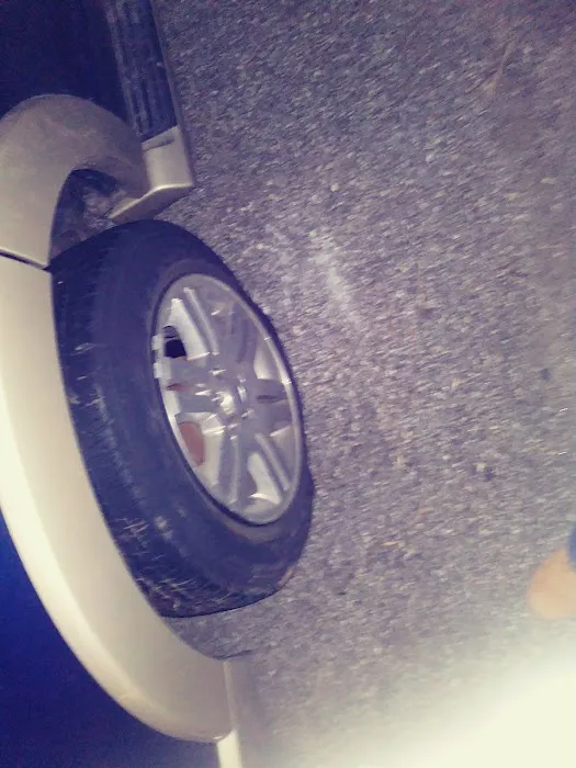 Willie's Auto Body Works 0