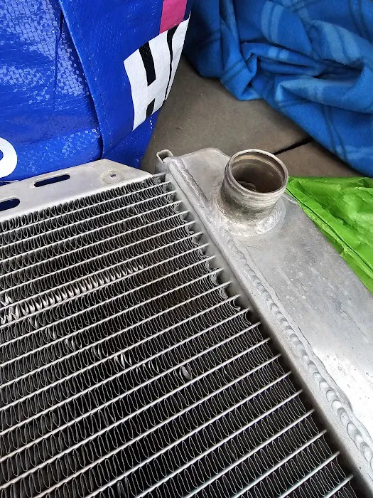 Razzi Auto Radiators & Air Conditioning 4