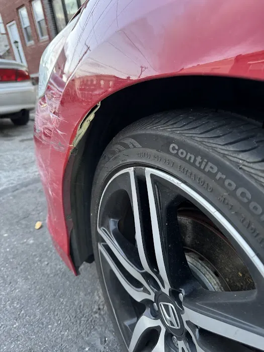 P&W Collision Services 3