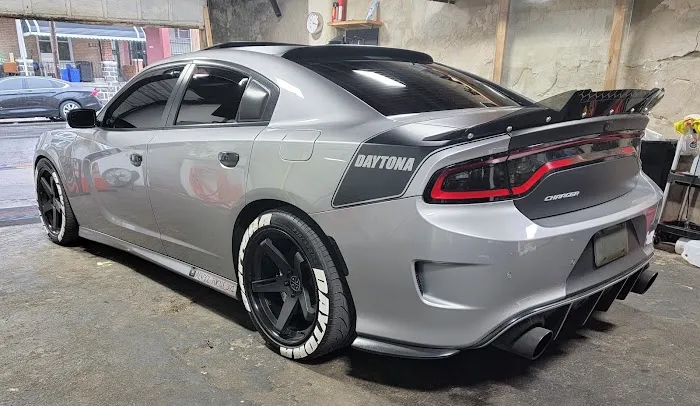 TINT DON 8