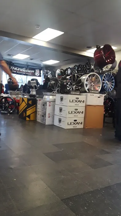 Angel's Automotive Center 5