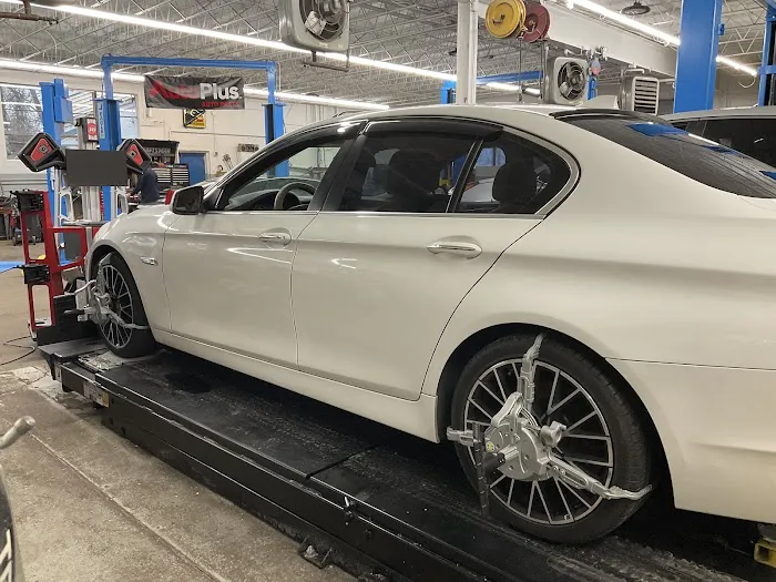 Angelo’s & Paul’s Townline Auto Service 4