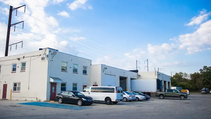 Mr. Truck & Trailer Repairs 6