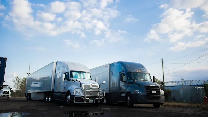 Mr. Truck & Trailer Repairs 0