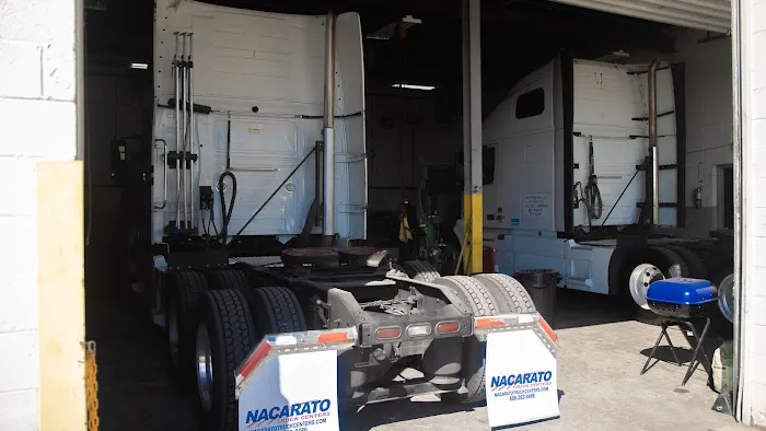 Mr. Truck & Trailer Repairs 9