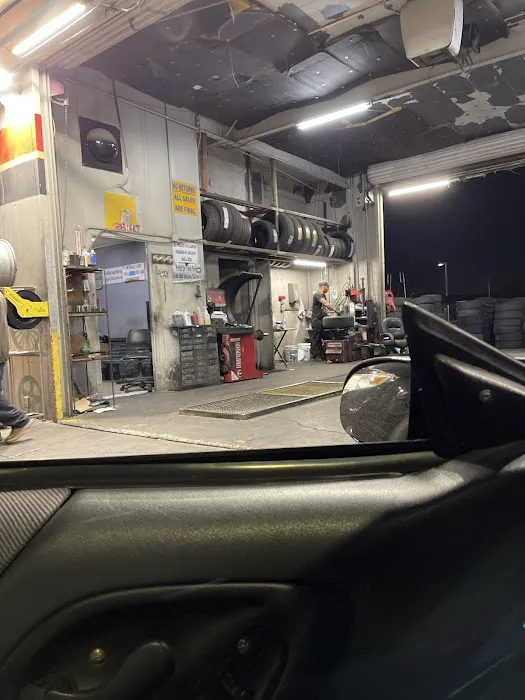 Melendez Auto Services & Tires 0