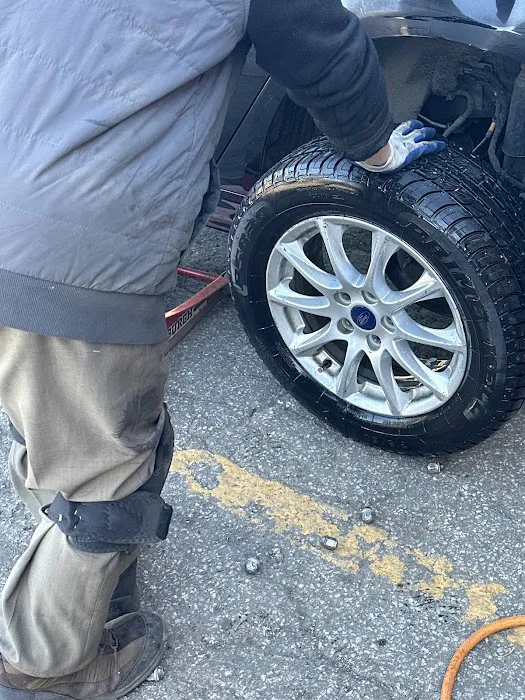 Discount Tires Plus - New & Used Tires Columbus,OH Tire & Mechanical Shop Sales Experts 7