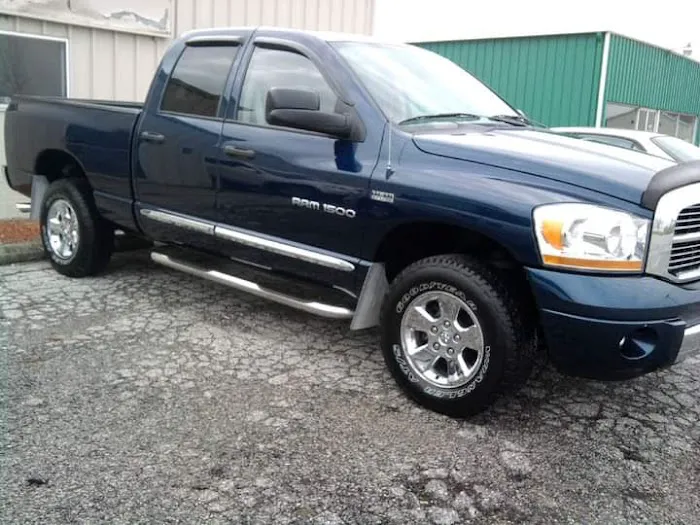 Dave's Total Automotive Image 9