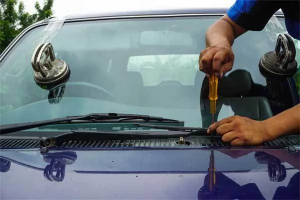 Harr's Auto Glass 4