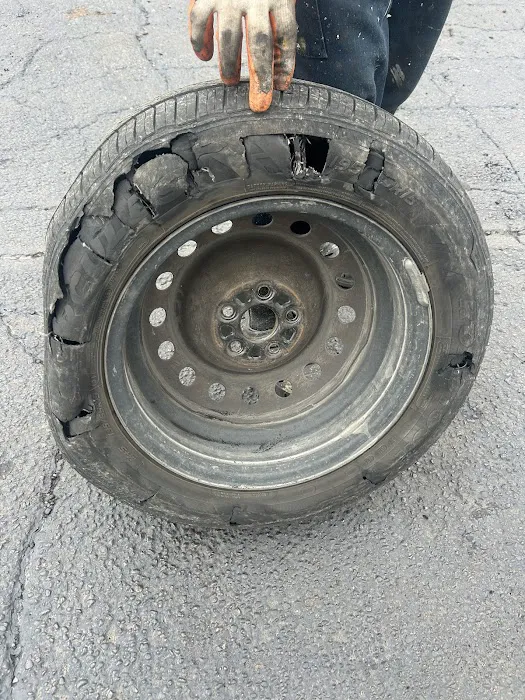 A & A Tires 2