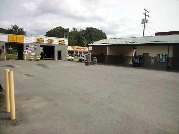 T&R Oil and Service 4