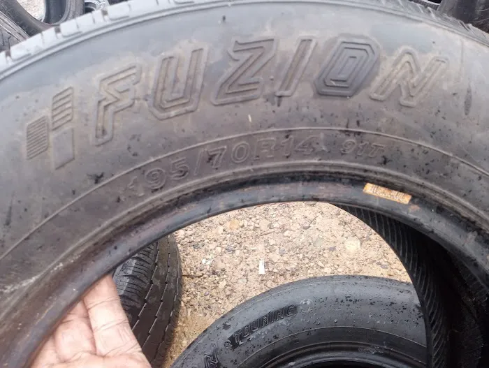 H & W Tire Services 4