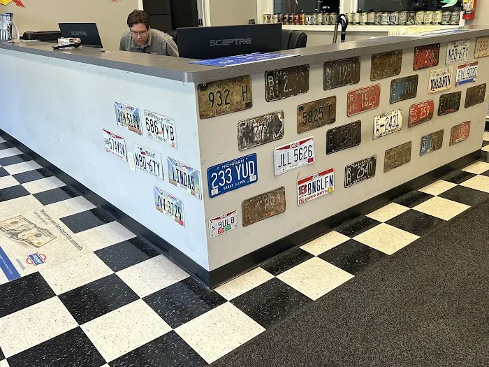Pitt Stop Tire & Auto 8