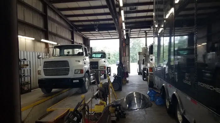E & R Trailer Sales & Service, Inc. 2