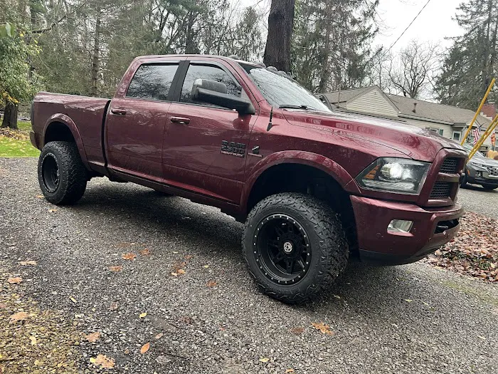 Kenny's Auto Wrecking 9