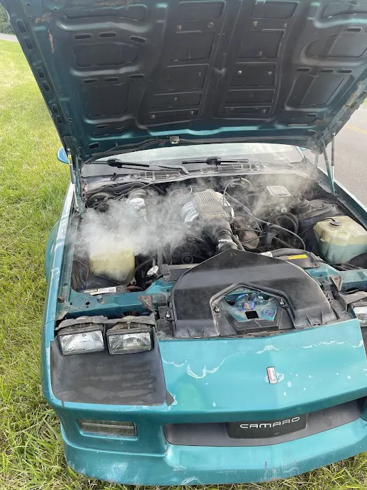 Kenny's Auto Wrecking 5