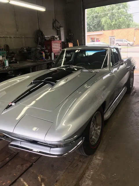 Hefner's Service Center 8