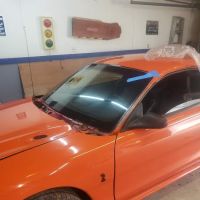 SWINGLES AUTO GLASS