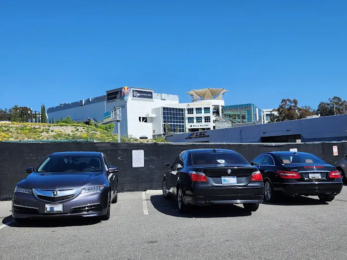 Maaco Auto Body Shop & Painting 1