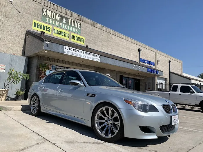 Smog & Tune Technicians 3