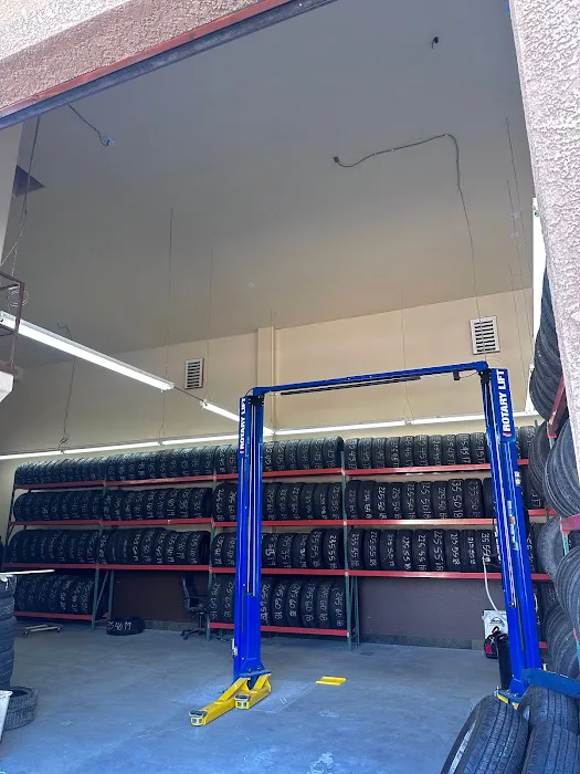 Guadalajara Tires & Auto 2