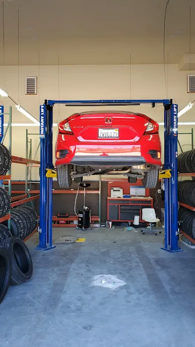 Guadalajara Tires & Auto 7