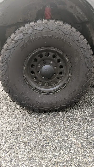 Victor's Tire Shop 2