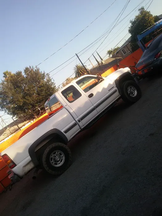 Huizar Mufflers & Pro Lifting 5