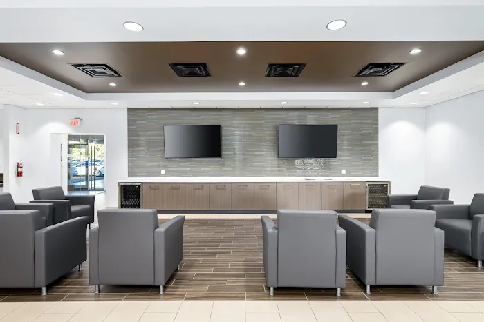 Service Department at Palm Springs Hyundai 0