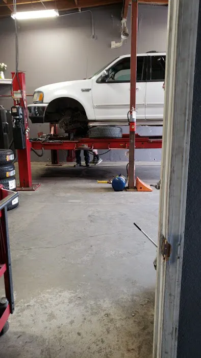 Herrera's Tires Shop 6