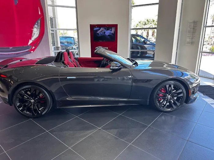 Jaguar Rancho Mirage Service Center 4