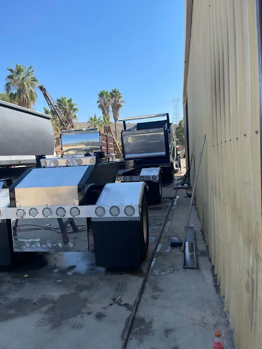Izzys Kustoms Truck and Trailer Repair 2