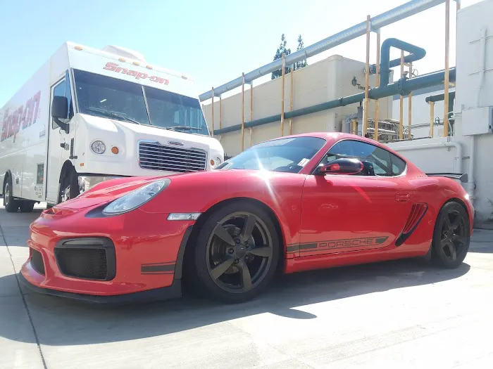 Vali Motorsports 8