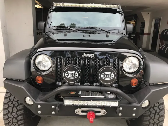iTech Auto Customizing 8