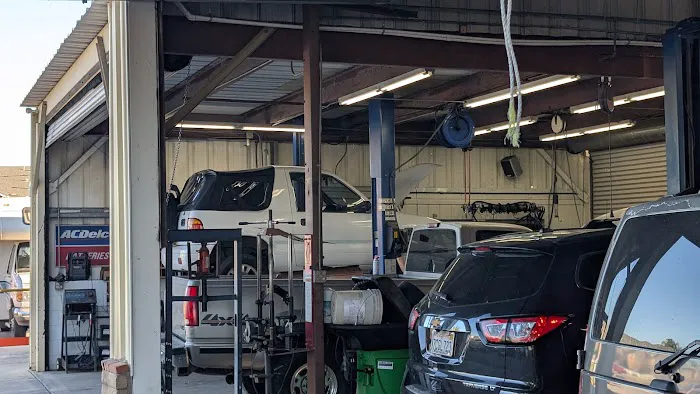 Ramona Automotive 0