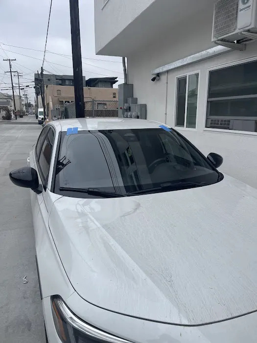 Speedy Windshield Repair 6