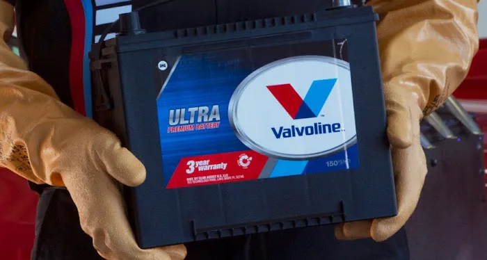 Valvoline Instant Oil Change 6
