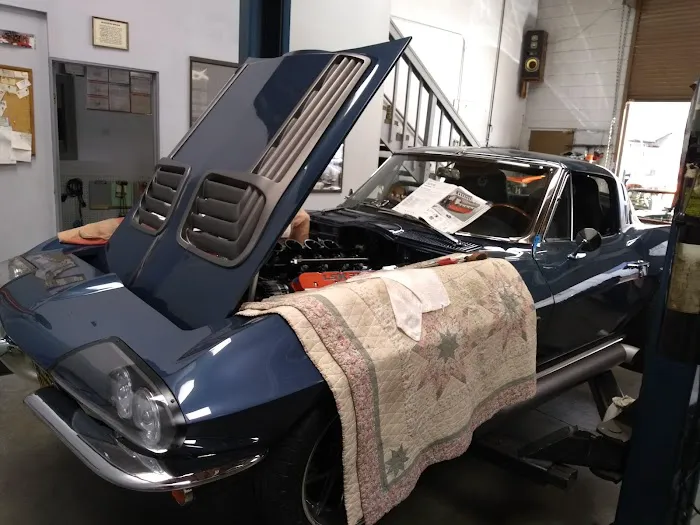 Corvette Shop 8